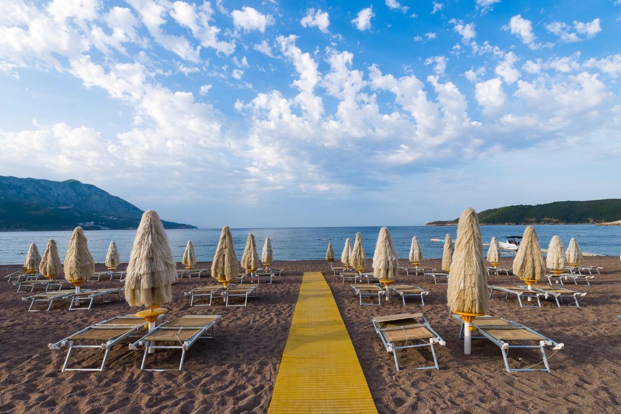 Splendid conference spa resort. Splendid Conference Spa Resort 5 Черногория. Splendid Черногория Бечичи. Splendid Hotel Черногория. Splendid Conference & Spa Beach Resort Becici 5*.